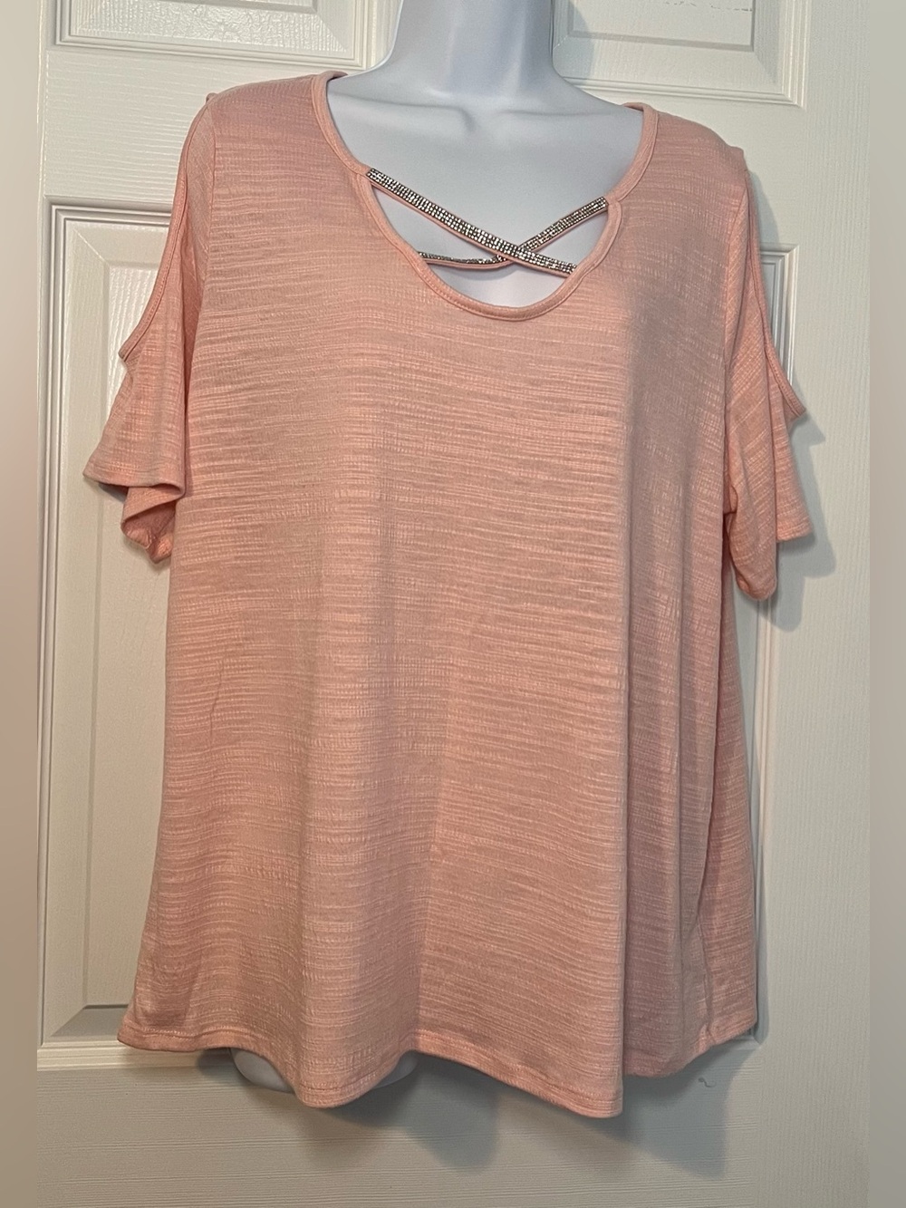 Retrology Blush Pink Cold-Shoulder Top with Crisscross Rhinestone Detail EUC